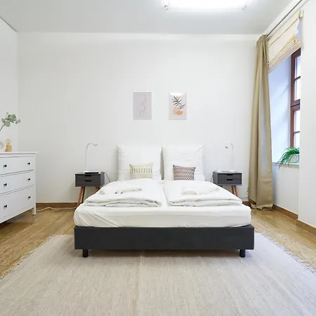 Apartmán Global Living - Design I Center I Balcony I Smart-tv I Kitchen I *