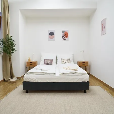 Global Living - Design I Center I Balcony I Smart-tv I Kitchen I Apartmán *