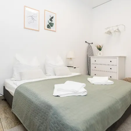 Global Living - Design I Center I Balcony I Smart-tv I Kitchen I Apartmán *