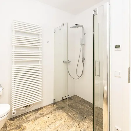 Apartment Global Living - Design I Center I Balcony I Smart-tv I Kitchen I