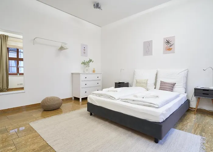 Global Living - Design I Center I Balcony I Smart-tv I Kitchen I *