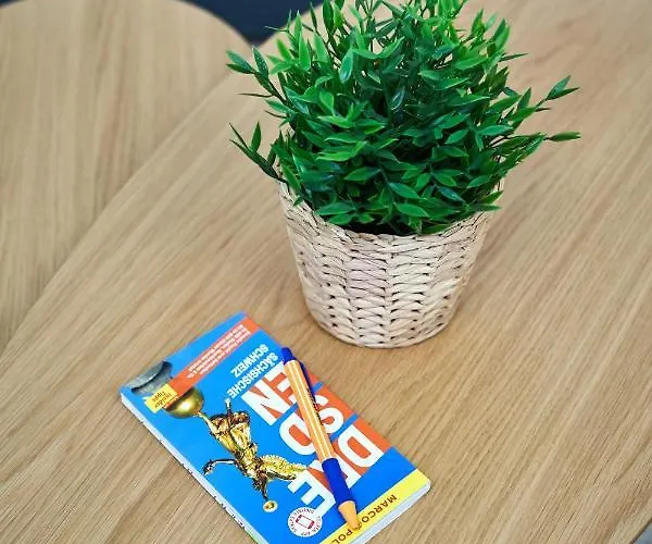 Global Living - Design I Center I Balcony I Smart-tv I Kitchen I شقة *