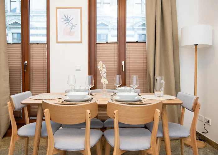 شقة Global Living - Design I Center I Balcony I Smart-tv I Kitchen I *