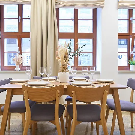 Global Living - Design I Center I Balcony I Smart-tv I Kitchen I * Drezda
